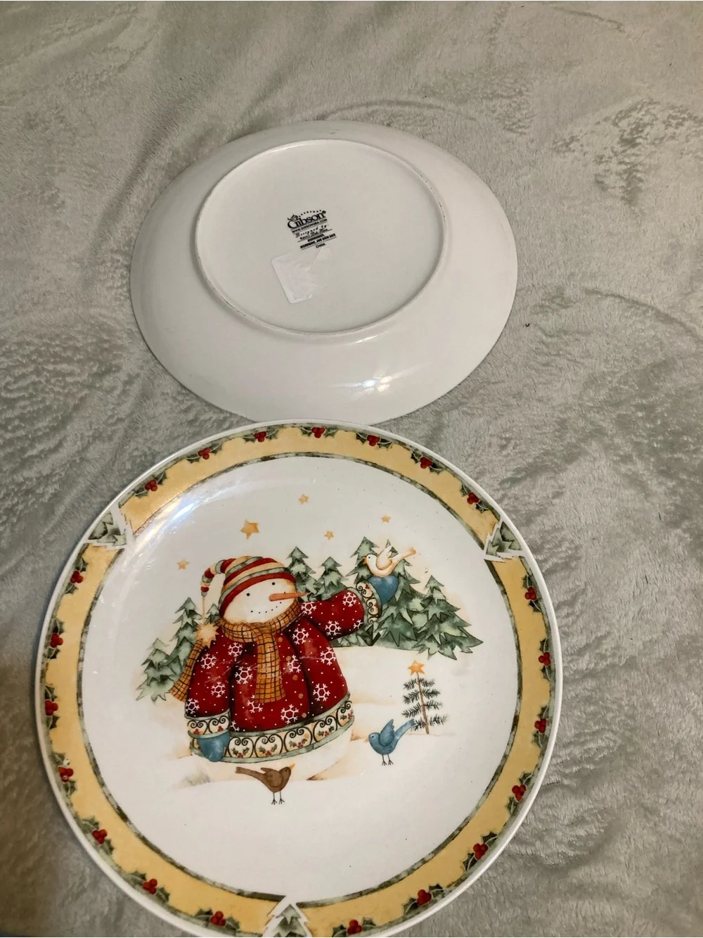 Gibson Red and Cream Snowman Holiday Dinner Plates - Set of 2